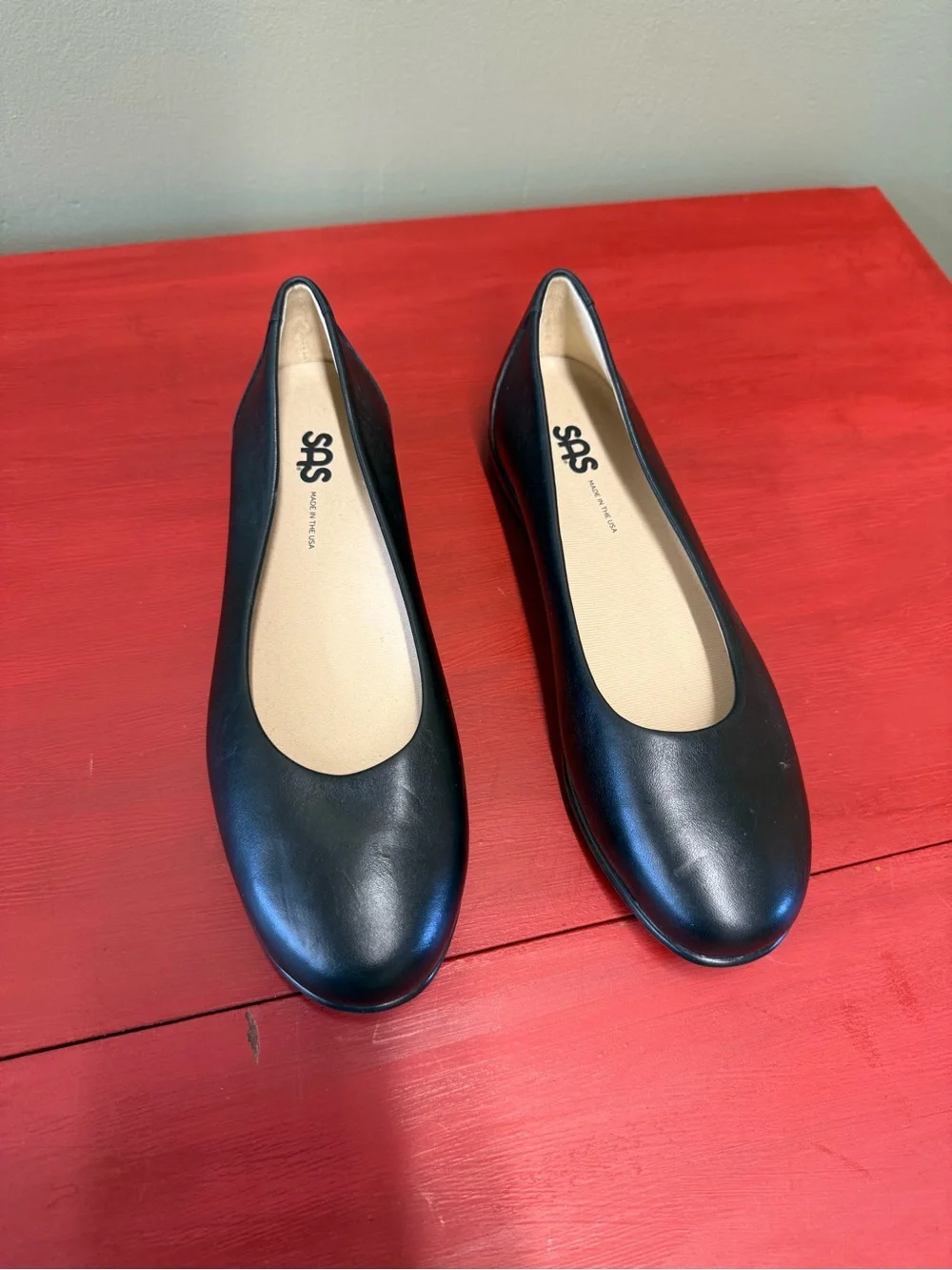 SAS women leather